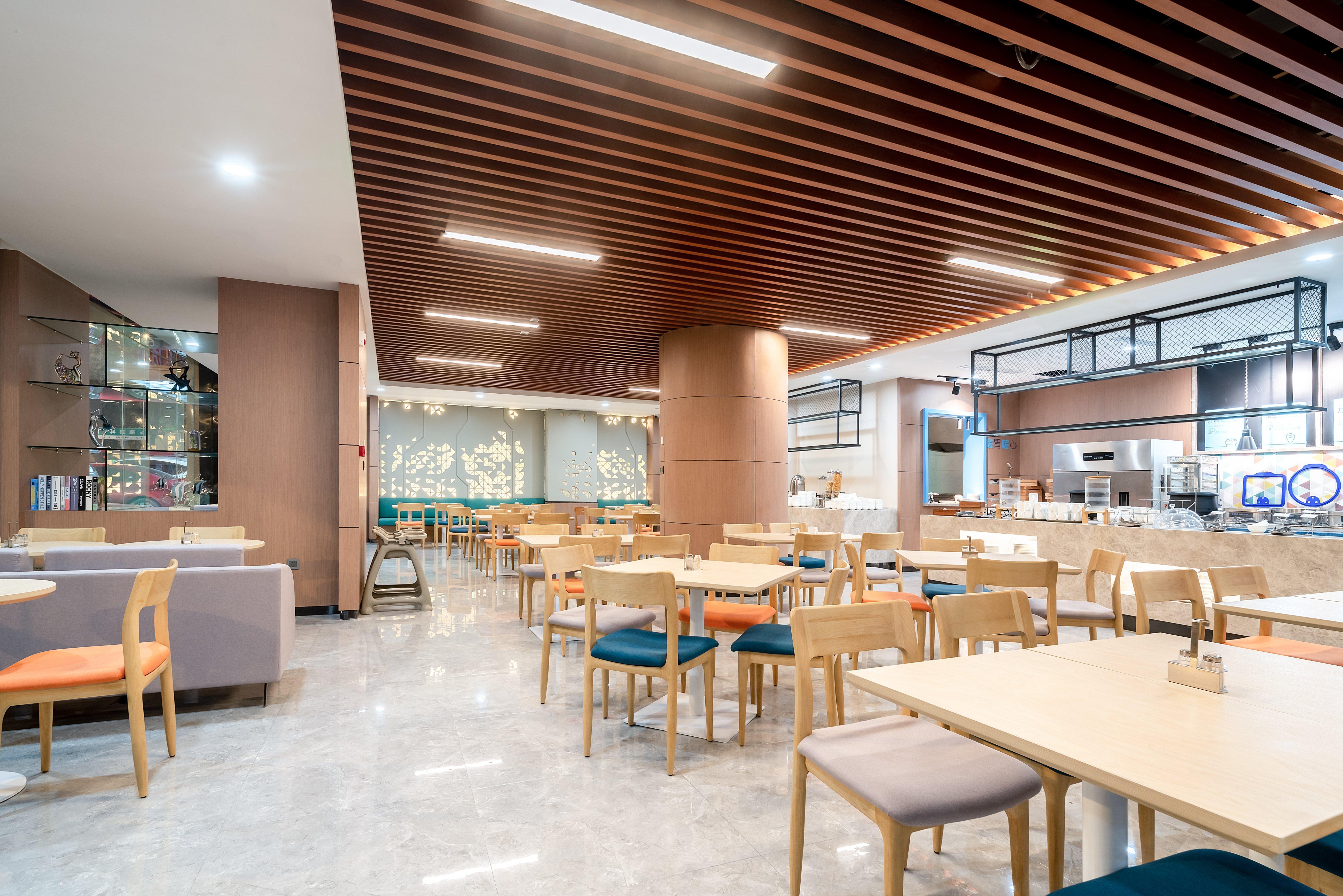 Holiday Inn Express Jinan Jingshi Road, An Ihg Hotel Exterior photo